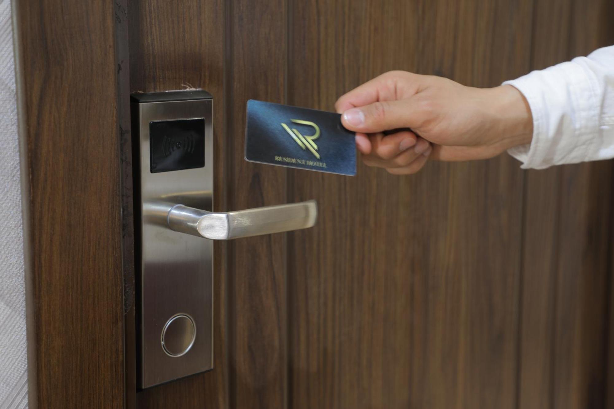 Resident Hotel Ташкент Екстер'єр фото