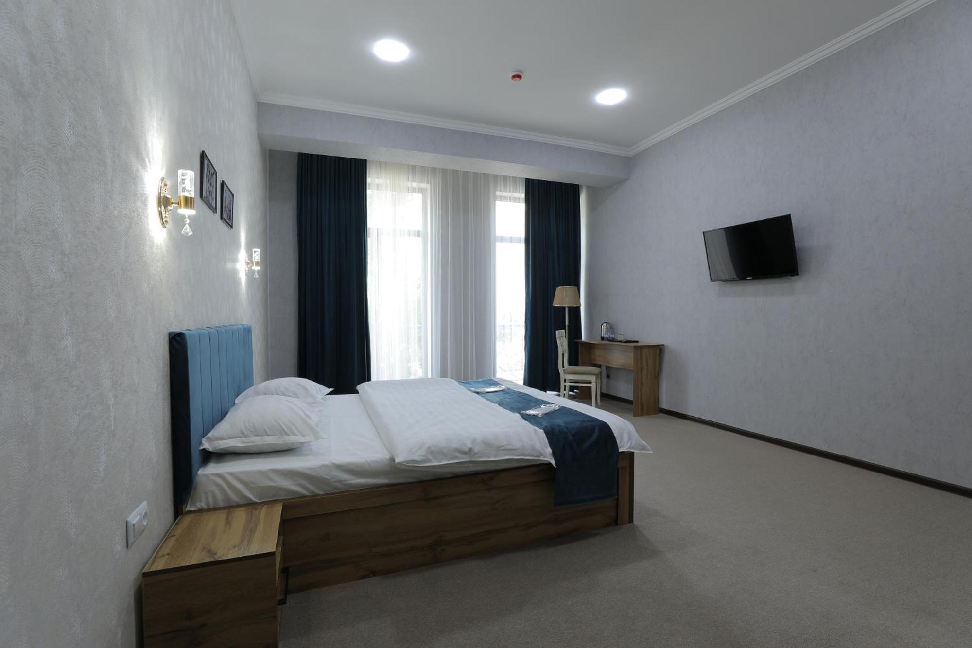 Resident Hotel Ташкент Екстер'єр фото