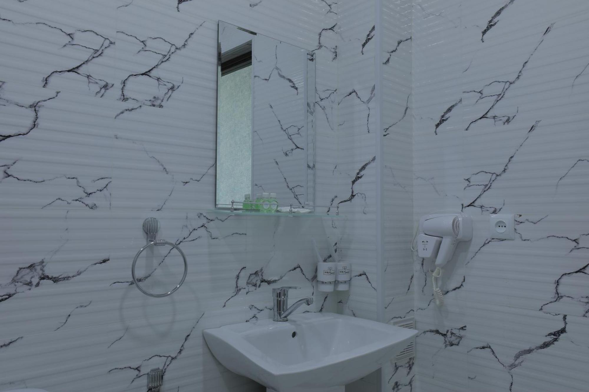 Resident Hotel Ташкент Екстер'єр фото