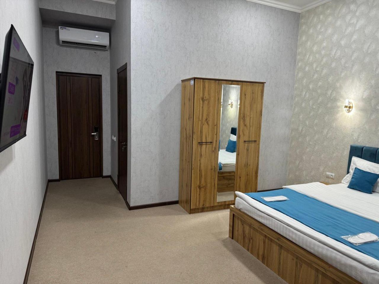 Resident Hotel Ташкент Екстер'єр фото