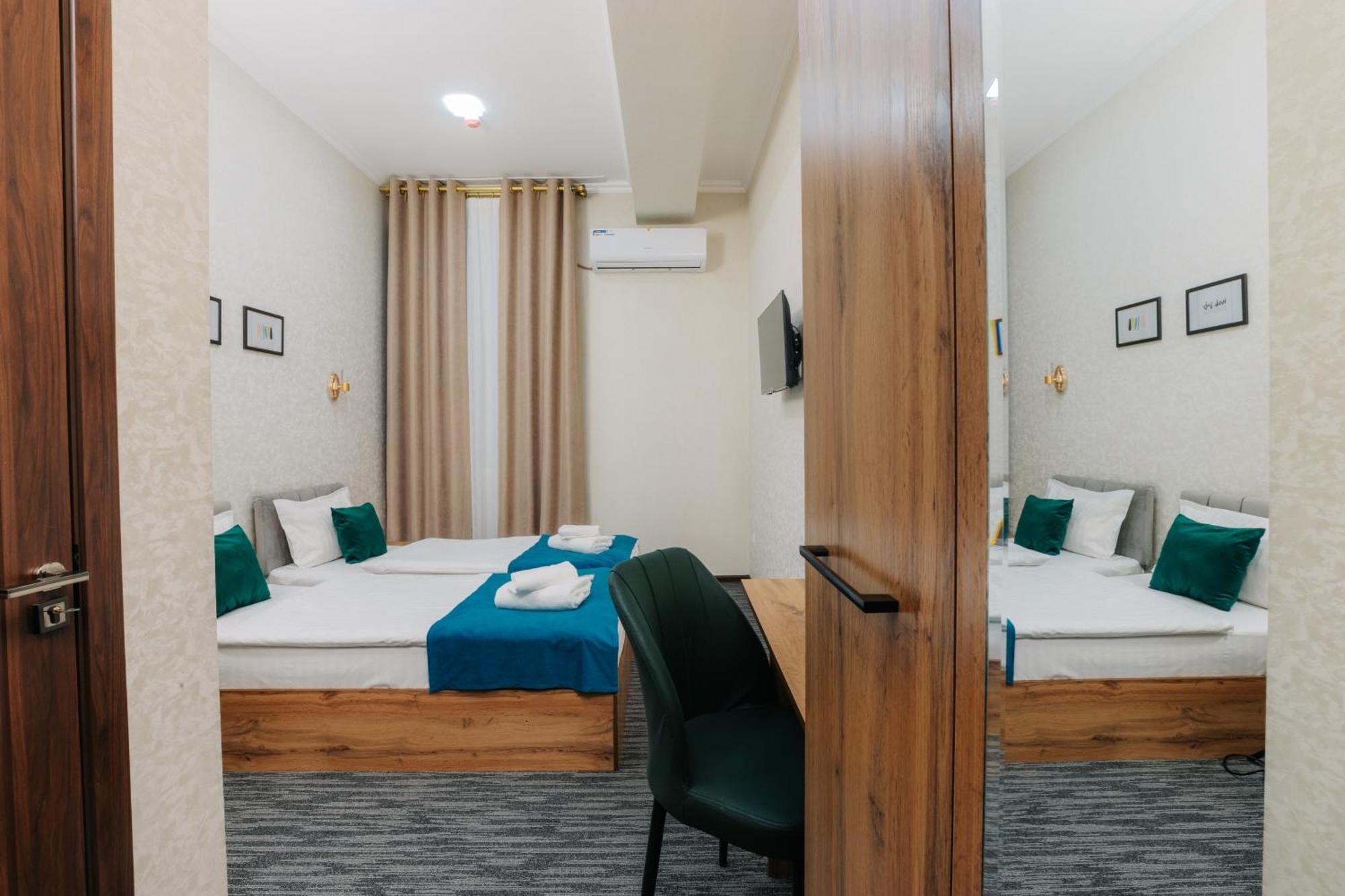 Resident Hotel Ташкент Екстер'єр фото