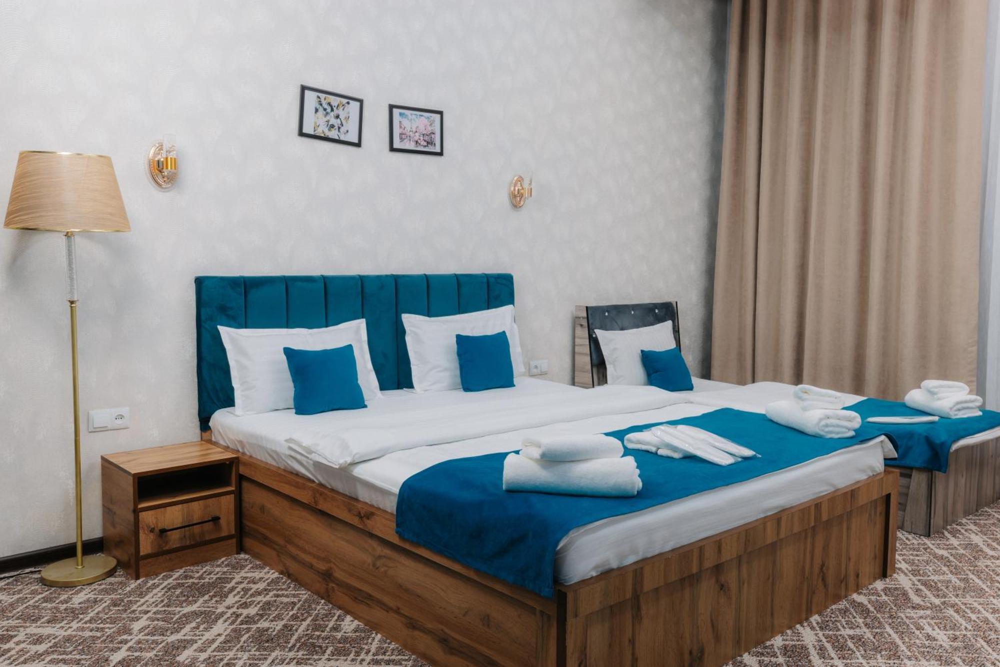 Resident Hotel Ташкент Екстер'єр фото